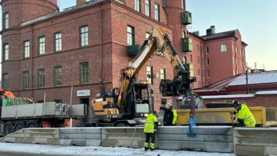 CONCRETE CENTER RAILINGS REINFORCED WITH NANOTECHNOLOGY INSTALLED IN SUNDSVALL image